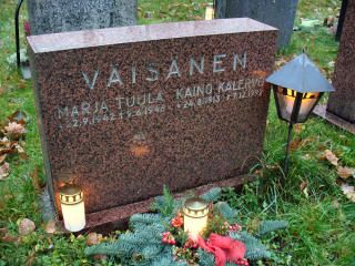 Isän ja siskon hauta 5.11.2005