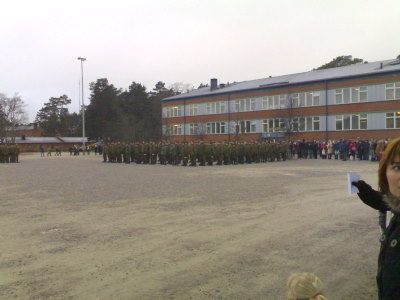 Alokkaat kentällä Santahaminassa