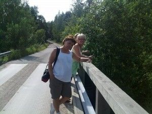 Sään arvuuttelua Medvastön sillalla Sään arvuuttelua Medvastön sillalla