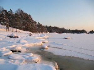 Valkoista ja punertavaa Valkoista ja punertavaa